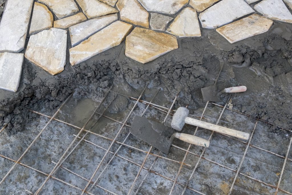 Comment couler une dalle béton pour une terrasse ? | Blog Conseils Cera Roc